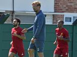 بالصور| وصول محمد صلاح وزملائه في ليفربول لملعب ويجان