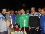 بالصور| جماهير المصري تحتفل بحسام حسن