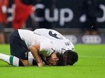 بالصور| محمد صلاح وساديو مانيه يصليان من أجل المدافعين المُكلفين برقابتهما
