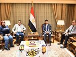 وزير الرياضة يستقبل أسرة لاعب الإسكواش محمد زكريا ويؤكد دعمه للأبطال