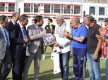 الزمالك يهدي الوفد الفلسطيني درع النادي «صور»
