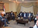 رغم عدم حضوره.. وزير الرياضة يلتقي رئيس اتحاد اليد والمدير الفني للمنتخب