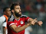 صورة| الجماهير المصرية في الجابون تسخر من باسم مرسي