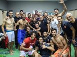 بالصور.. فرحة جنونية للاعبي الأهلي في غرف الملابس بعد الفوز على الزمالك