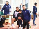 لاعبو الزمالك يلبون رغبة طفل مريض بالسرطان بالتقاط الصور