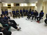 بالصور| رئيس المقاولون يحفز اللاعبين قبل مواجهة الزمالك غدا