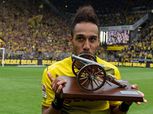 بالصور| ليفاندوفسكي يهنئ أوباميانج بلقب هداف الدوري الألماني