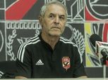 هل يعاقب «كولر» لاعبيه بعد أحداث مباراة الاتحاد؟.. مصدر بالأهلي يجيب