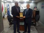 أبو ريدة يستقبل رئيس الاتحاد السعودي السابق