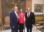 رئيسا الاتحادين الأفريقي والمصري يكرمان بطلة الجمباز المتأهلة للأولمبياد