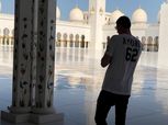 تيبو كورتوا يسترجع ذكرياته في الإمارات بـ «مسجد الشيخ زايد»