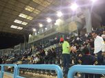 بالصور| جماهير الزمالك تتوافد على بتروسبورت.. وتوجه تحية خاصة لمحمد عبدالمنصف