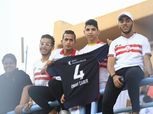 بالصور| جماهير الزمالك ترفع قميص «عمر جابر» في لوس أنجلوس بمدرجات بتروسبورت