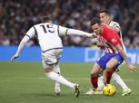 الريال يتفوق بهدف في الشوط الأول أمام أتلتيكو بديربي مدريد
