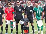 اتحاد الكرة والمتحدة للرياضة يهديان درعًا لرئيس الاتحاد الجزائري