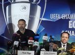 بالصور| خطأ فادح من الشركة المنظمة للحفل الترويجي لكأس دوري أبطال أوروبا