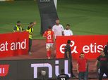 رد فعل عاجل من الأهلي على واقعة علي معلول في مباراة البنك