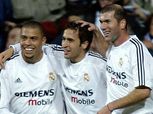 أسطورة ريال مدريد يتغني بزيدان