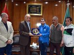 محافظ القليوبية يكرم لاعب منتخب الصم والبكم لكرة القدم