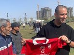 ميدو بعد تحدي أحرف عجوز في مصر: عمري ما أحط فانلة «الأهلي» على جلدي