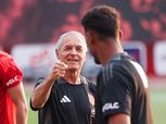 كولر يرفض حيلة طبيب الأهلي لمشاركة أشرف داري أمام الزمالك.. ويحسم موقف الشناوي