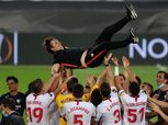 انهيار لوبتيجي بالبكاء.. لحظات تتويج إشبيلية بلقب الدوري الأوروبي (صور)