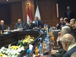 وزير الرياضة يراجع لائحة الأندية مع رئيس الأولمبية