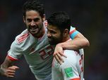 بالفيديو| «إيسكو وبيكيه» ينقذون طائر خلال مباراة المغرب وإسبانيا