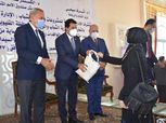 أشرف صبحي يكرم المشاركين في مبادرة المشاورات الشبابية العربية