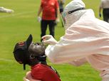 فحص كورونا وقياس درجة الحرارة قبل تدريبات الأهلي يوميا