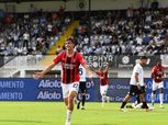 ميلان يخطف فوزا قاتلا أمام سبيزيا ويتصدر الدوري الإيطالي