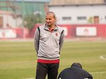 مدرب حراس مرمى الأهلي ينتقد أرضية ملعب برج العرب