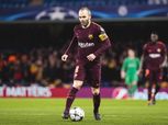 "إنييستا" يخطر "ميسي" بشرطه للرحيل عن برشلونة