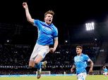 نابولي يستغل سقوط إنتر ميلان ويتصدر الدوري الإيطالي بفوز على تورينو