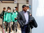 خوفا من كورونا.. وصول لاعبي المصري إلى المغرب بالكمامات (صور)