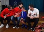 بالصور| محمد صلاح يُعلق على احتفاله بـ «أعياد الكريسماس» مع أطفال المدراس