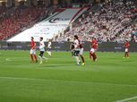 لاعبو الأهلي والزمالك يلتقطون صورة جماعية قبل القمة 116