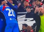 جدل بسبب طرد سيميوني.. مشجع ليفربول يكشف ما حدث خلف دكة أتلتيكو مدريد