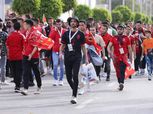 حماس وتحد..جماهير الأهلي والزمالك تزين ستاد القاهرة استعدادا للقمة 127