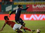 بالصور| شاهد خناقة حارس الأهلي ولاعب بيراميدز.. وتكسير زجاج بتروسبورت