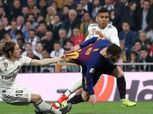 بالفيديو| جماهير ريال مدريد تهاجم لاعبي الفريق والشرطة تتدخل