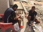 بالصور.. لاعبو بيلا يتناولون الطعام في الشارع قبل مواجهة فاركو