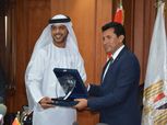 بالصور| وزير الرياضة يكرم سفير الإمارات بالقاهرة