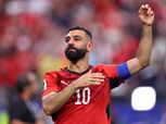رئيس بشكتاش التركي يحسم الجدل بشأن التفاوض مع محمد صلاح