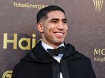 أشرف حكيمي يتوج بجائزة أفضل لاعب في إفريقيا