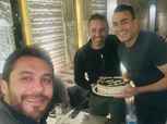 بالصور.. الحضري والعميد يحتفلان بعيد ميلاد حازم إمام: «كل سنة وانت طيب يا تعلب»
