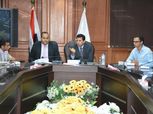 وزير الرياضة يلتقي بمجموعة من الشباب ويطالبهم بالتفكير «خارج الصندوق»