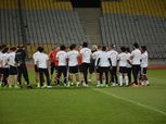 المنتخب يؤدي صلاة الجمعة في برج العرب قبل السفر إلى تونس