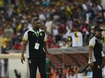 بالفيديو| اشتباكات عنيفة في الدوري السعودي.. مدير اتحاد جدة يعتدي على مدرب الرائد