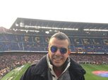 الكلاسيكو.. بالصور| خالد مرتجي يدعم برشلونة من مدرجات "الكامب نو"